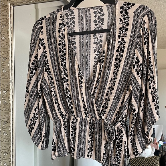 Floral Striped Wrap Top - Black and Cream - Picture 3 of 7